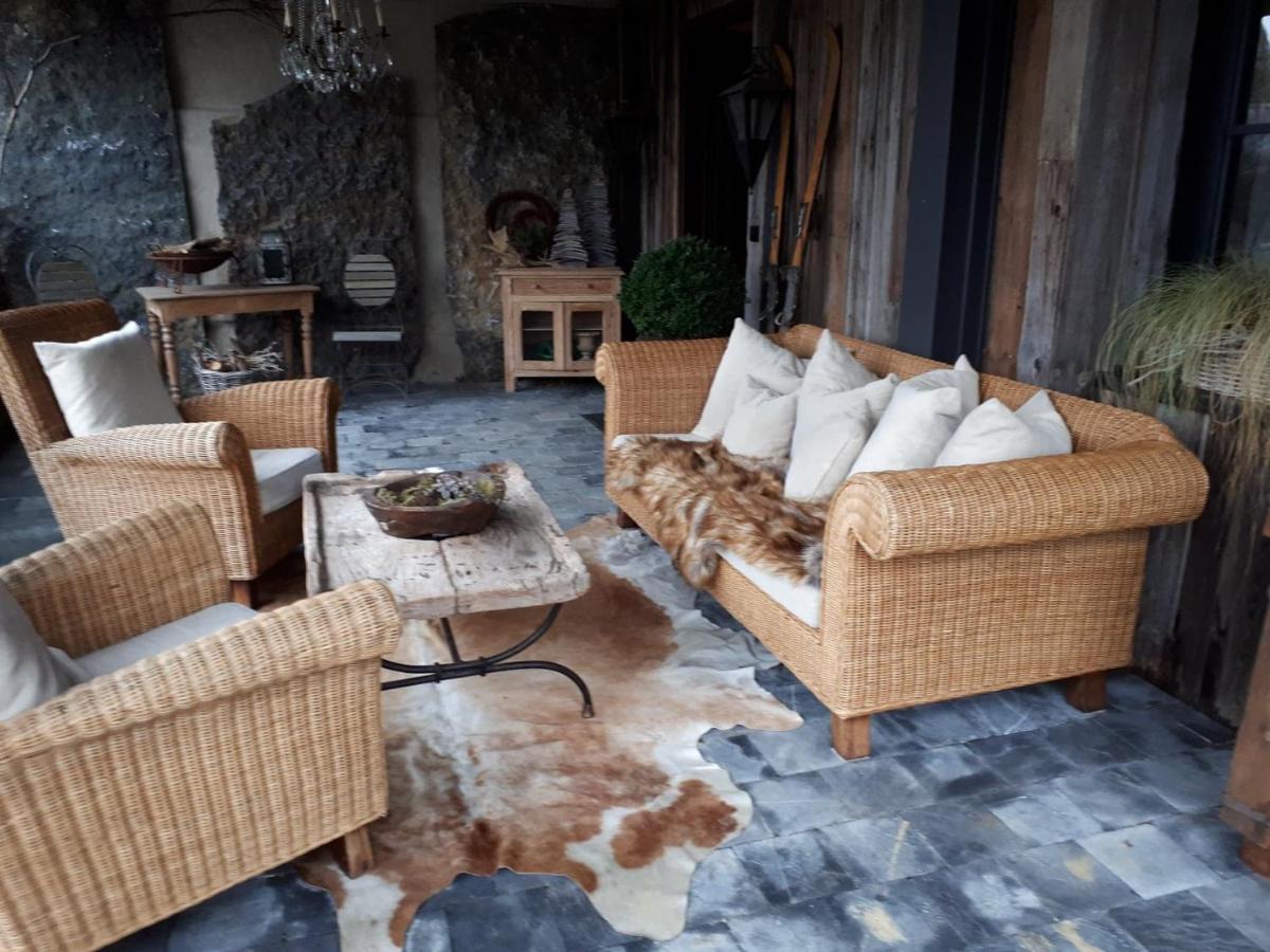 Le Hangar Des Voyageurs Petit-Halleux Esterno foto