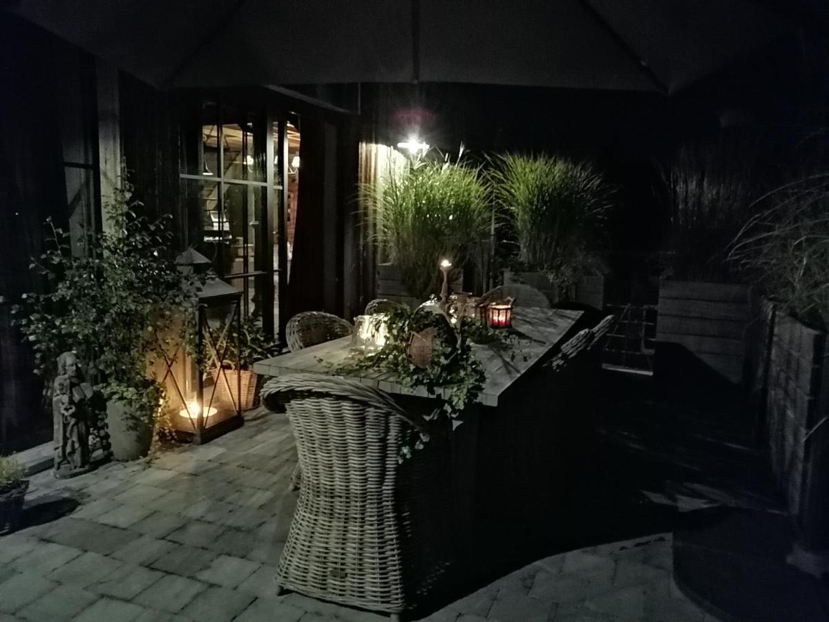 Le Hangar Des Voyageurs Petit-Halleux Esterno foto
