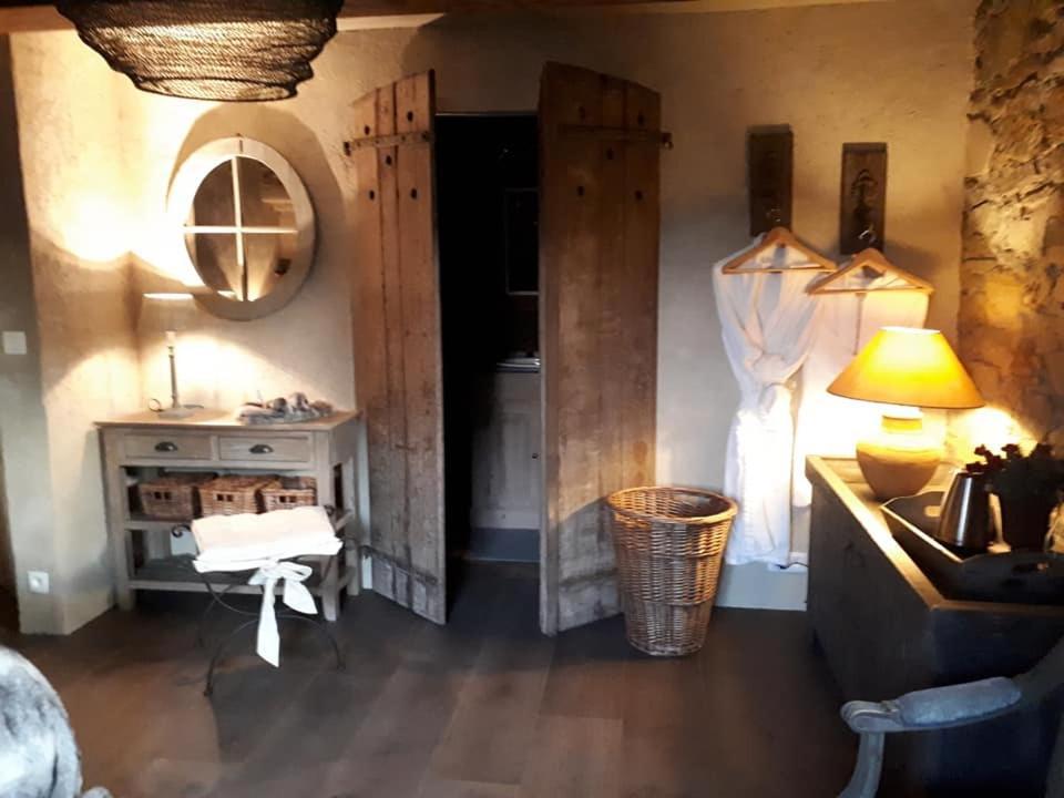Le Hangar Des Voyageurs Petit-Halleux Esterno foto