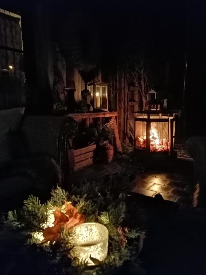Le Hangar Des Voyageurs Petit-Halleux Esterno foto